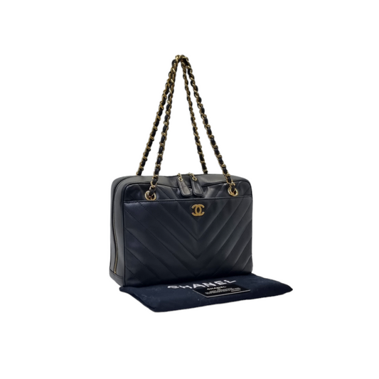 Chanel V-Stitch Chevron Quilted Chain Leather Shoulder Bag Ghw (Black)