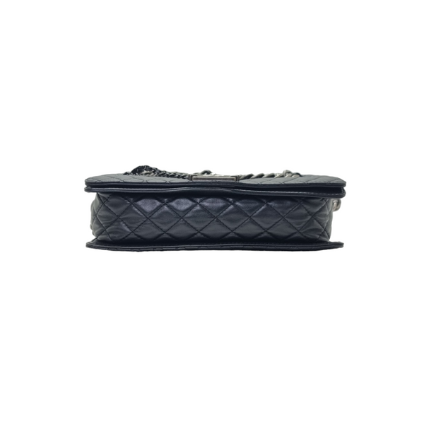 Chanel Boy Flap Enchained Medium Lambskin Ruthenium Hw (Black)