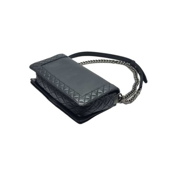 Chanel Boy Flap Enchained Medium Lambskin Ruthenium Hw (Black)