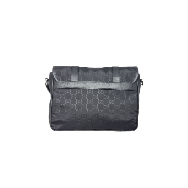 Gucci GG Guccissima Nylon Messenger Bag Shw (Black)