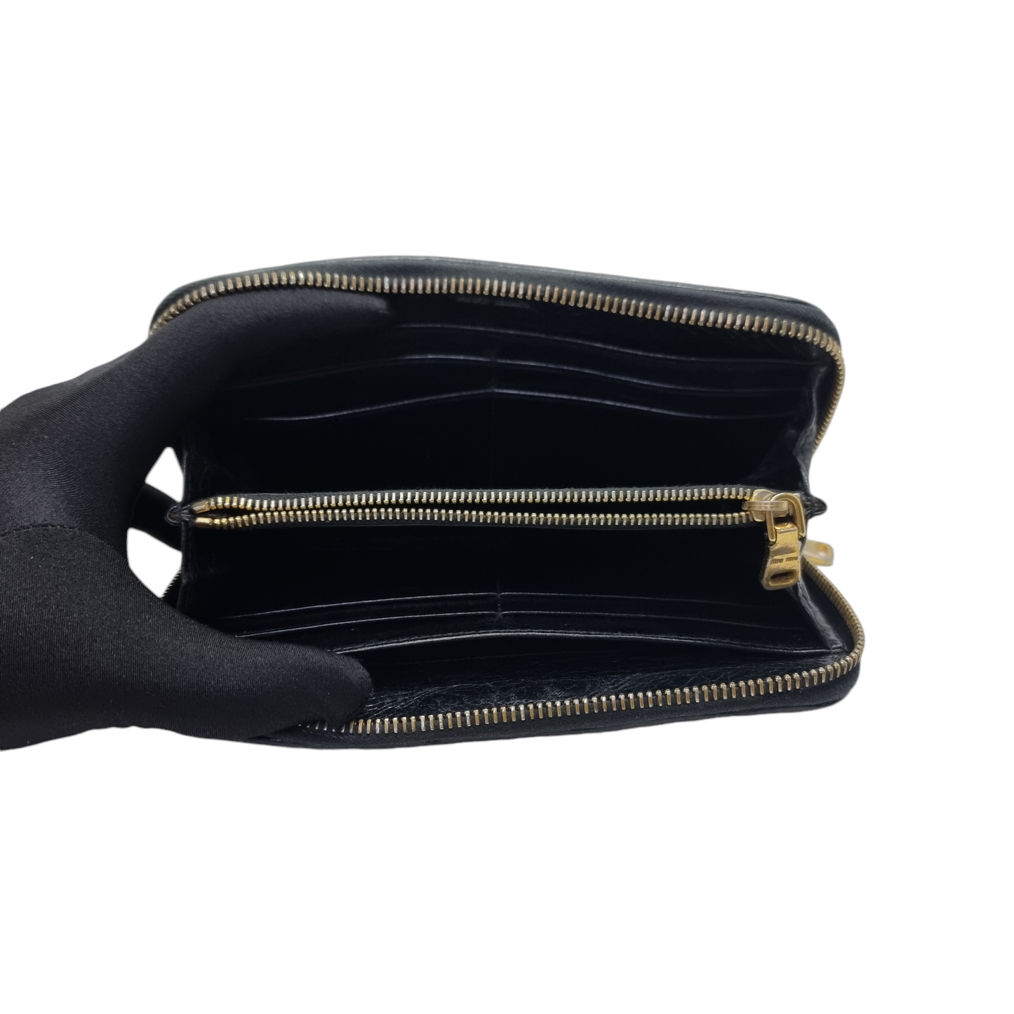 Miu Miu Matelasse Lux Leather Zippy Wallet Ghw (Black)