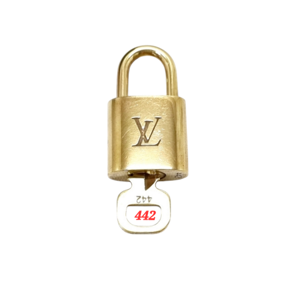 Louis Vuitton Lock and 1 Key Ghw