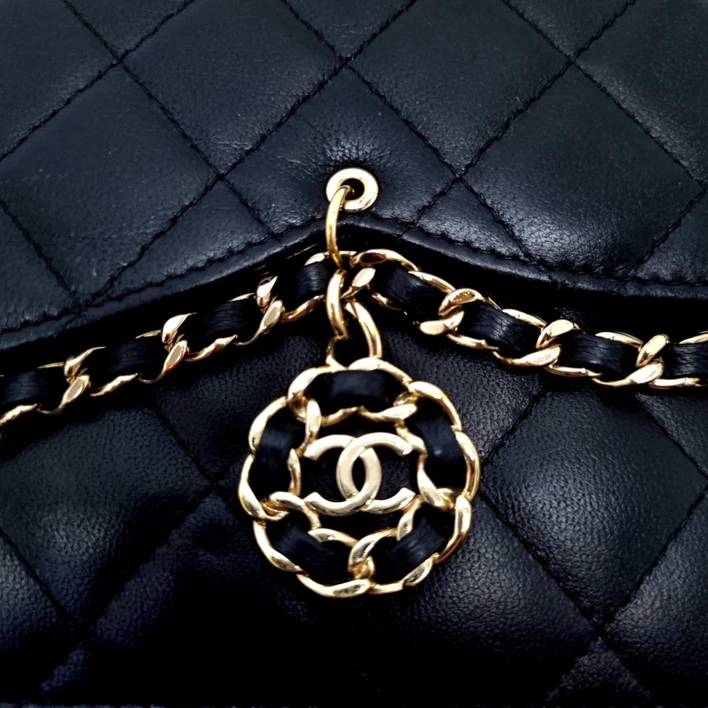 Chanel WOC CC Charm Lambskin Ghw (Black)