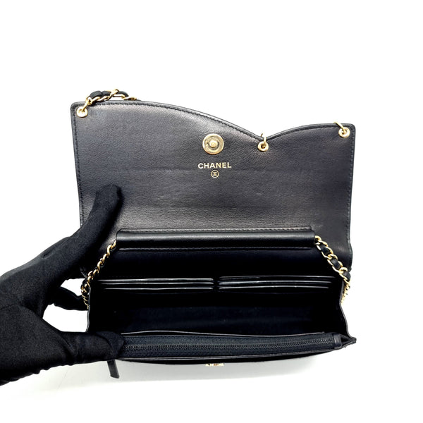 Chanel WOC CC Charm Lambskin Ghw (Black)