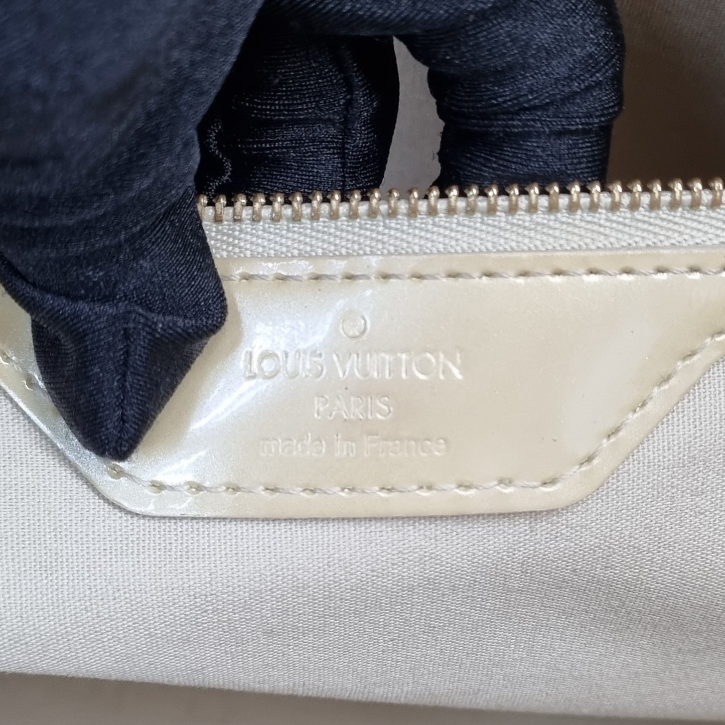 Louis Vuitton Wilshire MM Monogram Vernis Broncorail Ghw