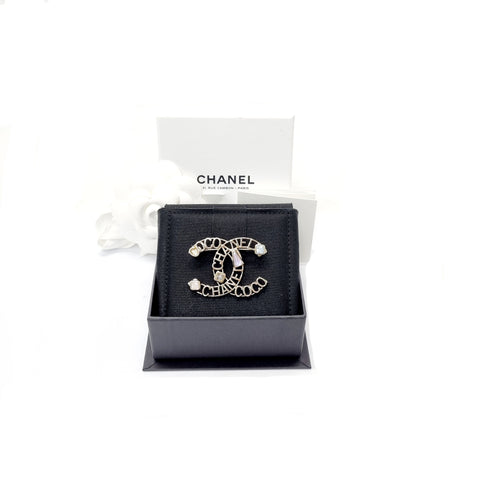 Chanel Brooch CC Coco Chanel Ghw