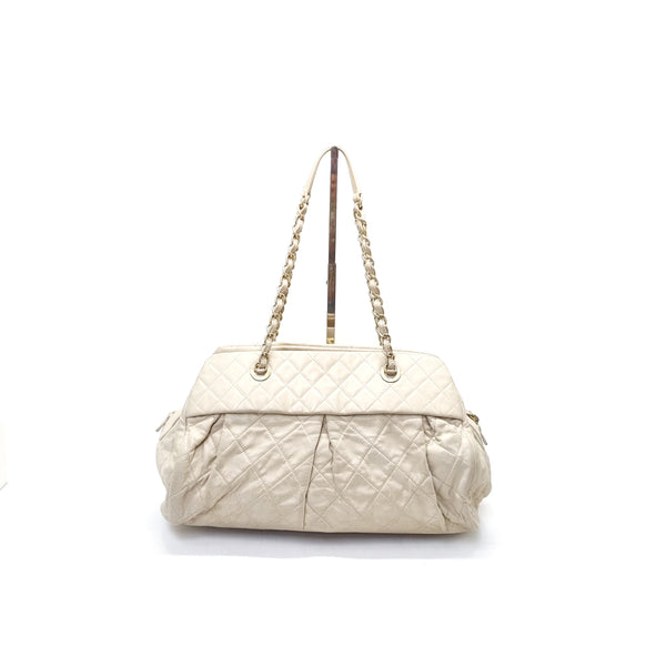 Chanel Chic Quilt Iridescent Calfskin Large Bowling Bag Ghw (Ivory)