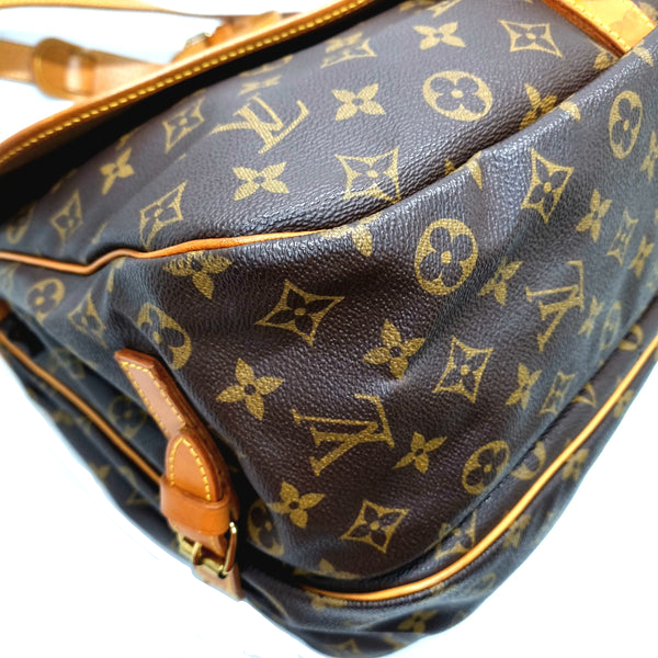 Louis Vuitton Saumur 35 Monogram Ghw