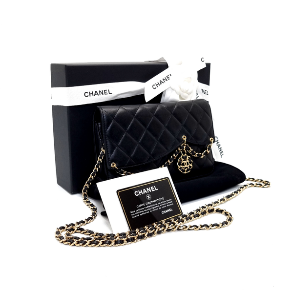 Chanel WOC CC Charm Lambskin Ghw (Black)