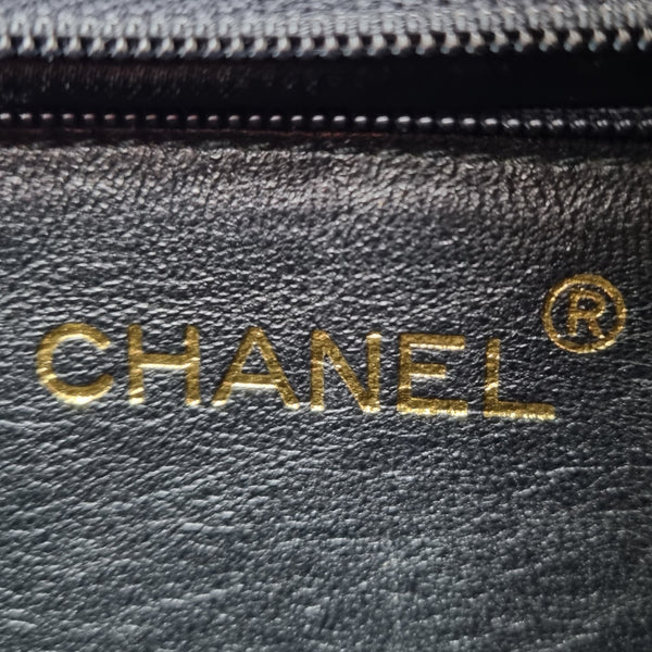 Chanel Vintage Quilted Flap With Tassel Lambskin Ghw (Black)