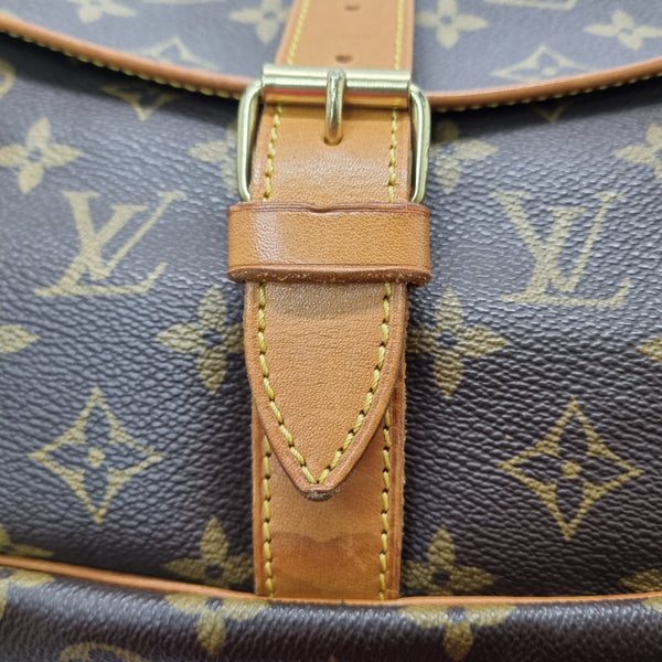 Louis Vuitton Saumur 35 Monogram Ghw